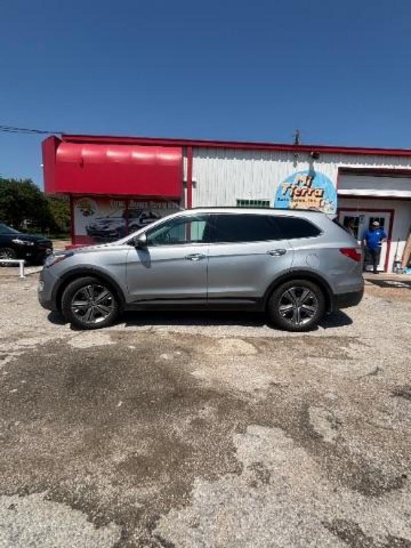 2014 Iron Frost Hyundai Santa Fe Limited (KM8SR4HFXEU) with an Lambda II 3.3L V-6 gasoline direct injection engine, located at 7935 Gulf Freeway, Houston, 77017, (832) 266-1645, 29.684393, -95.275665 - Photo#5