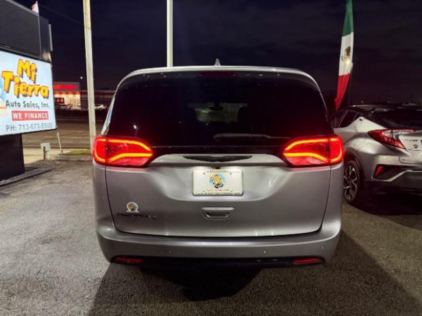 2019 Billet Silver Metallic Clearcoat /Black/Black/Black Chrysler Pacifica Touring Plus (2C4RC1FG3KR) with an 3.6L V-6 DOHC engine, located at 4545 Spencer Hwy., Pasadena, 77504, (832) 266-1645, 29.666037, -95.173775 - Photo#3