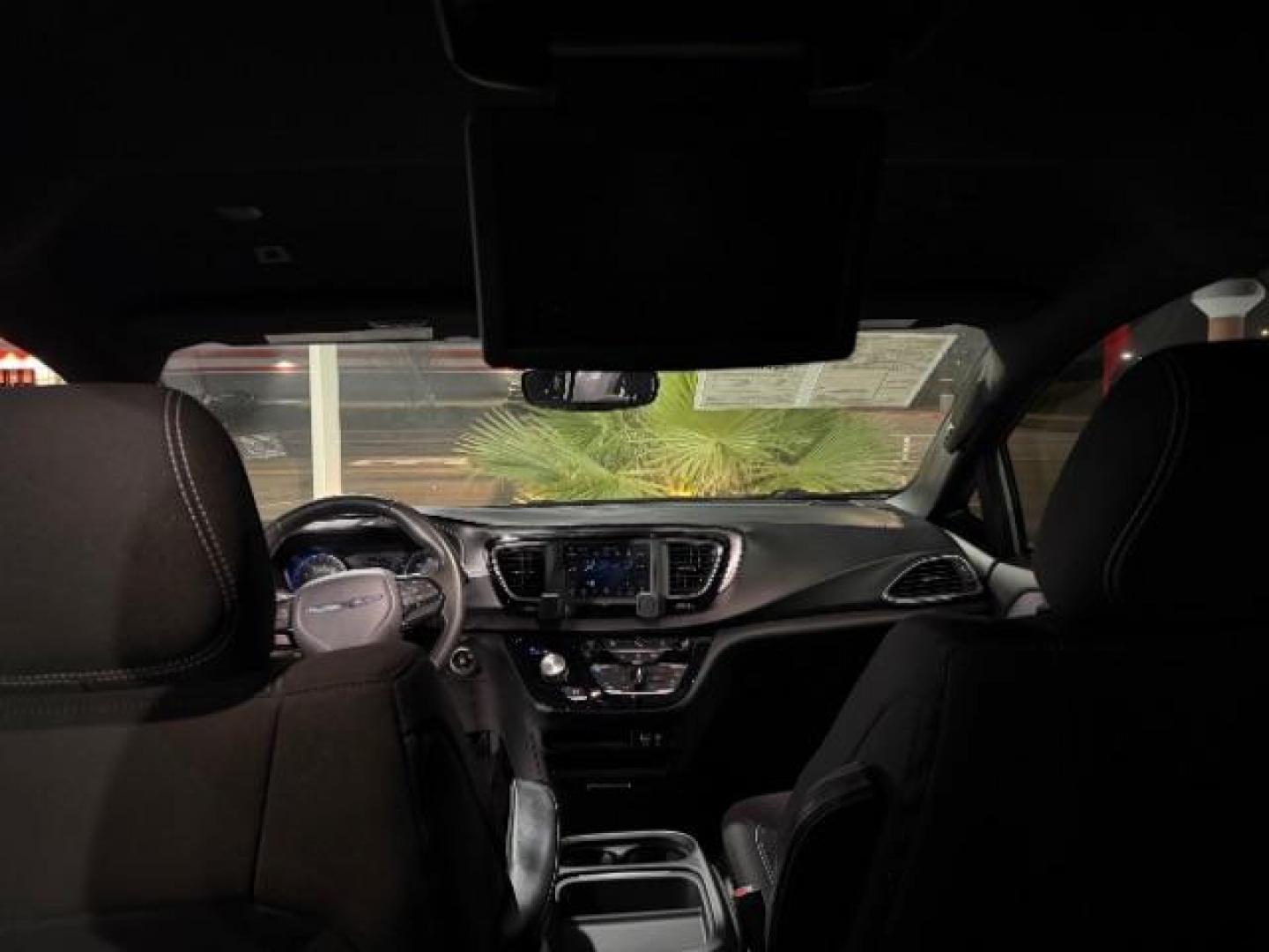 2019 Billet Silver Metallic Clearcoat /Black/Black/Black Chrysler Pacifica Touring Plus (2C4RC1FG3KR) with an 3.6L V-6 DOHC engine, located at 4545 Spencer Hwy., Pasadena, 77504, (832) 266-1645, 29.666037, -95.173775 - Photo#5