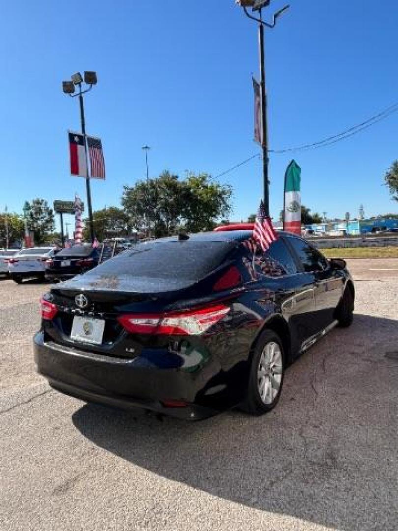 2019 Midnight Black Metallic Toyota Camry LE (4T1B11HK3KU) with an Dynamic Force 2.5L I-4 port/direct injection engine, located at 7935 Gulf Freeway, Houston, 77017, (832) 266-1645, 29.684393, -95.275665 - Photo#5