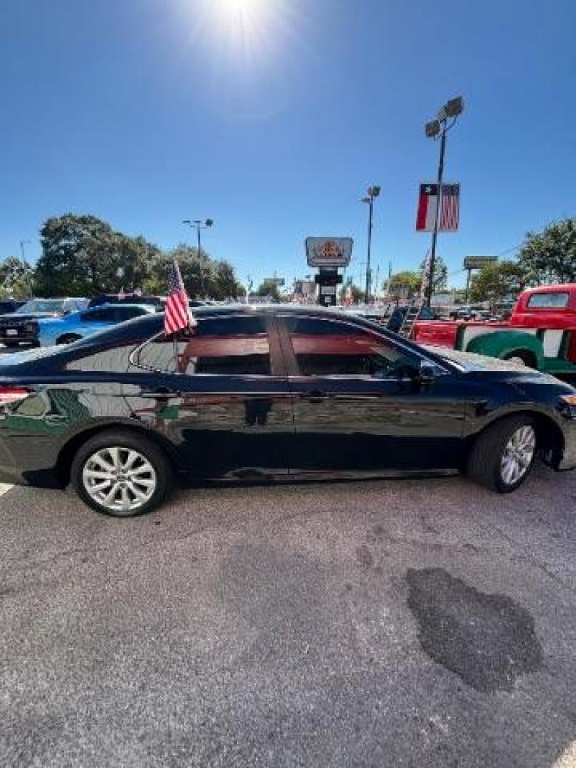 2019 Midnight Black Metallic Toyota Camry LE (4T1B11HK3KU) with an Dynamic Force 2.5L I-4 port/direct injection engine, located at 7935 Gulf Freeway, Houston, 77017, (832) 266-1645, 29.684393, -95.275665 - Photo#6