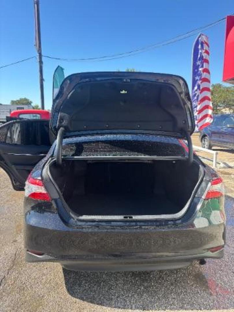2019 Midnight Black Metallic Toyota Camry LE (4T1B11HK3KU) with an Dynamic Force 2.5L I-4 port/direct injection engine, located at 7935 Gulf Freeway, Houston, 77017, (832) 266-1645, 29.684393, -95.275665 - Photo#8