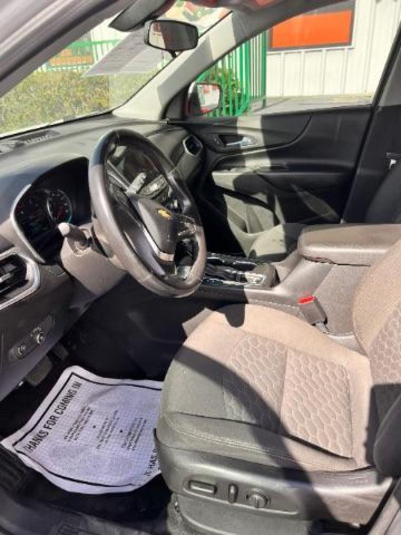 2018 Summit White /Medium Ash Gray Chevrolet Equinox LT (2GNAXJEV9J6) with an 1.5L I-4 gasoline direct injection engine, located at 4545 Spencer Hwy., Pasadena, 77504, (832) 266-1645, 29.666037, -95.173775 - Photo#10