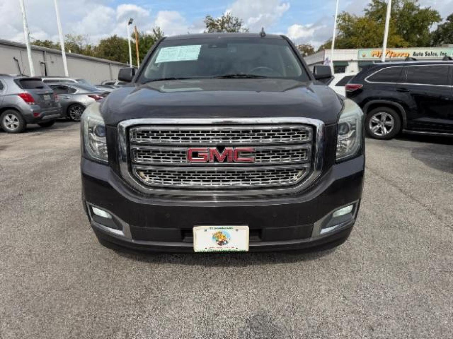2015 GMC Yukon XL 1500 SLT (1GKS1HKC1FR) with an EcoTec3 5.3L V-8 gasoline direct injection engine, located at 4545 Spencer Hwy., Pasadena, 77504, (832) 266-1645, 29.666037, -95.173775 - Photo#1