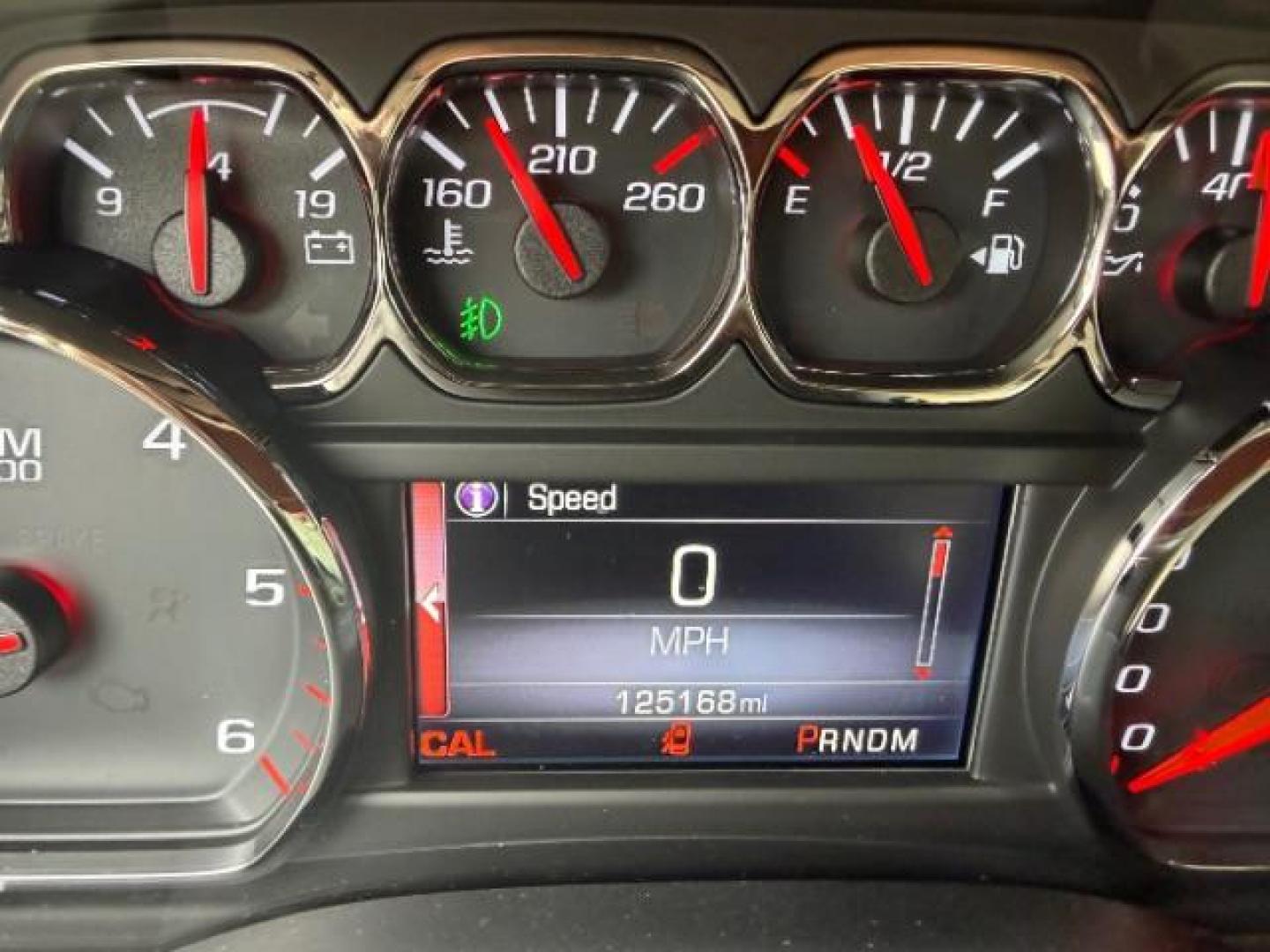 2015 GMC Yukon XL 1500 SLT (1GKS1HKC1FR) with an EcoTec3 5.3L V-8 gasoline direct injection engine, located at 4545 Spencer Hwy., Pasadena, 77504, (832) 266-1645, 29.666037, -95.173775 - Photo#5