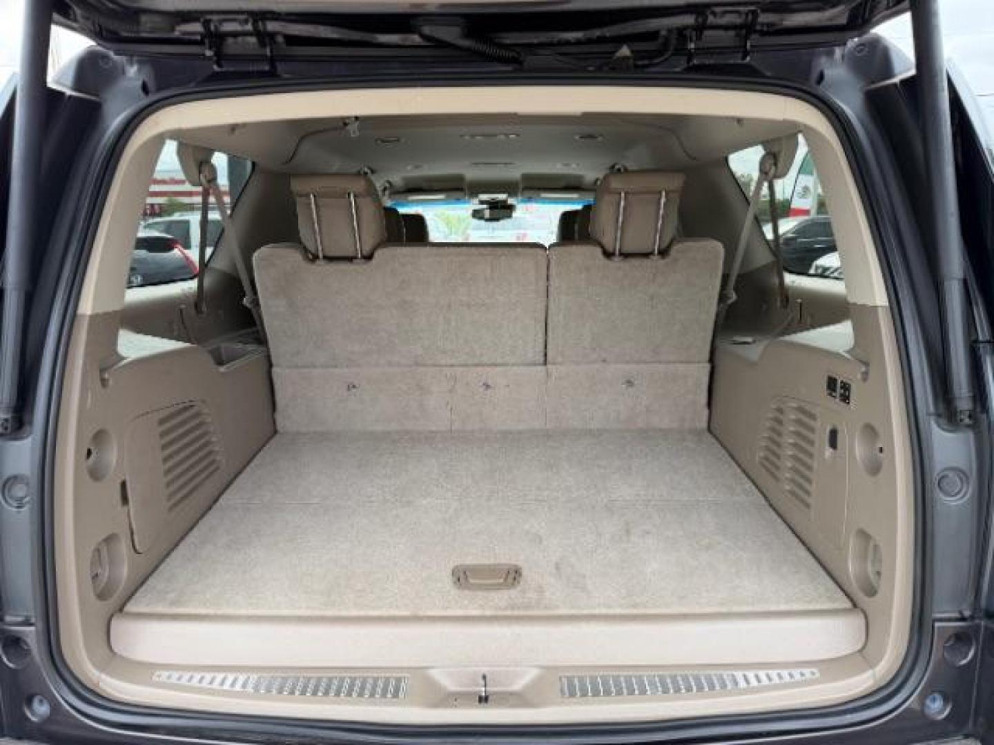 2015 GMC Yukon XL 1500 SLT (1GKS1HKC1FR) with an EcoTec3 5.3L V-8 gasoline direct injection engine, located at 4545 Spencer Hwy., Pasadena, 77504, (832) 266-1645, 29.666037, -95.173775 - Photo#12