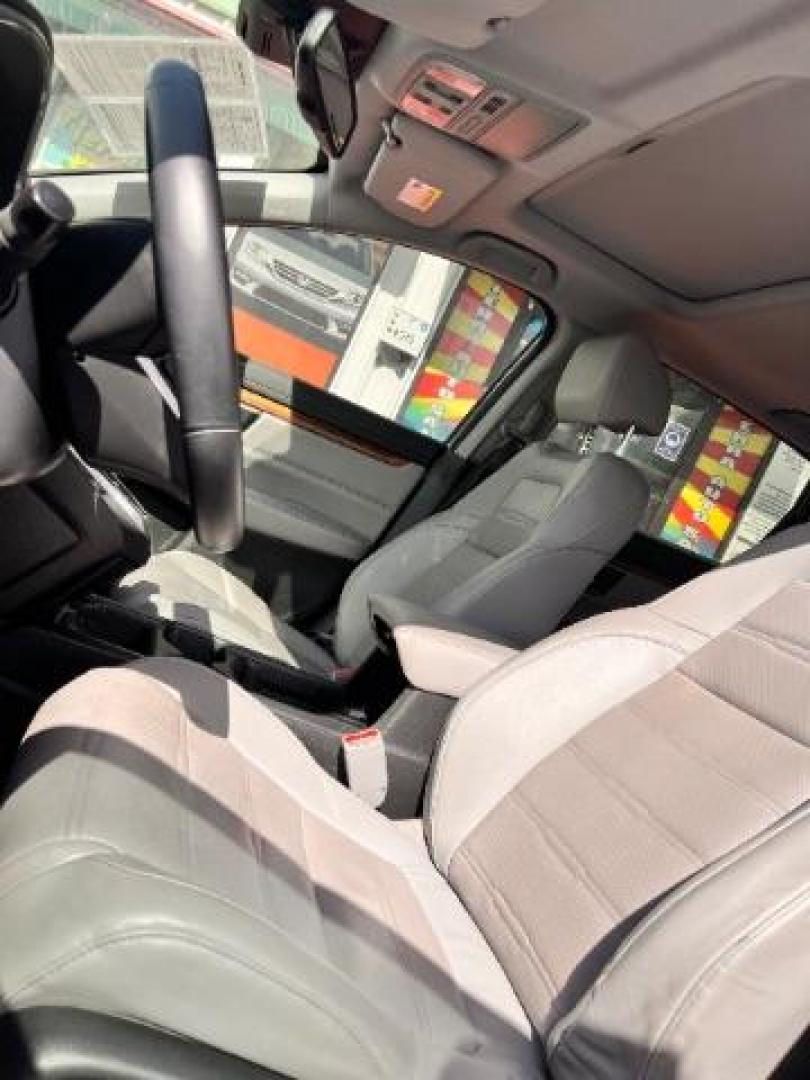 2017 Lunar Silver Metallic /Black Honda CR-V EX-L | EX-L Navi (7FARW1H86HE) with an 1.5L I-4 gasoline direct injection engine, located at 4545 Spencer Hwy., Pasadena, 77504, (832) 266-1645, 29.666037, -95.173775 - Photo#11