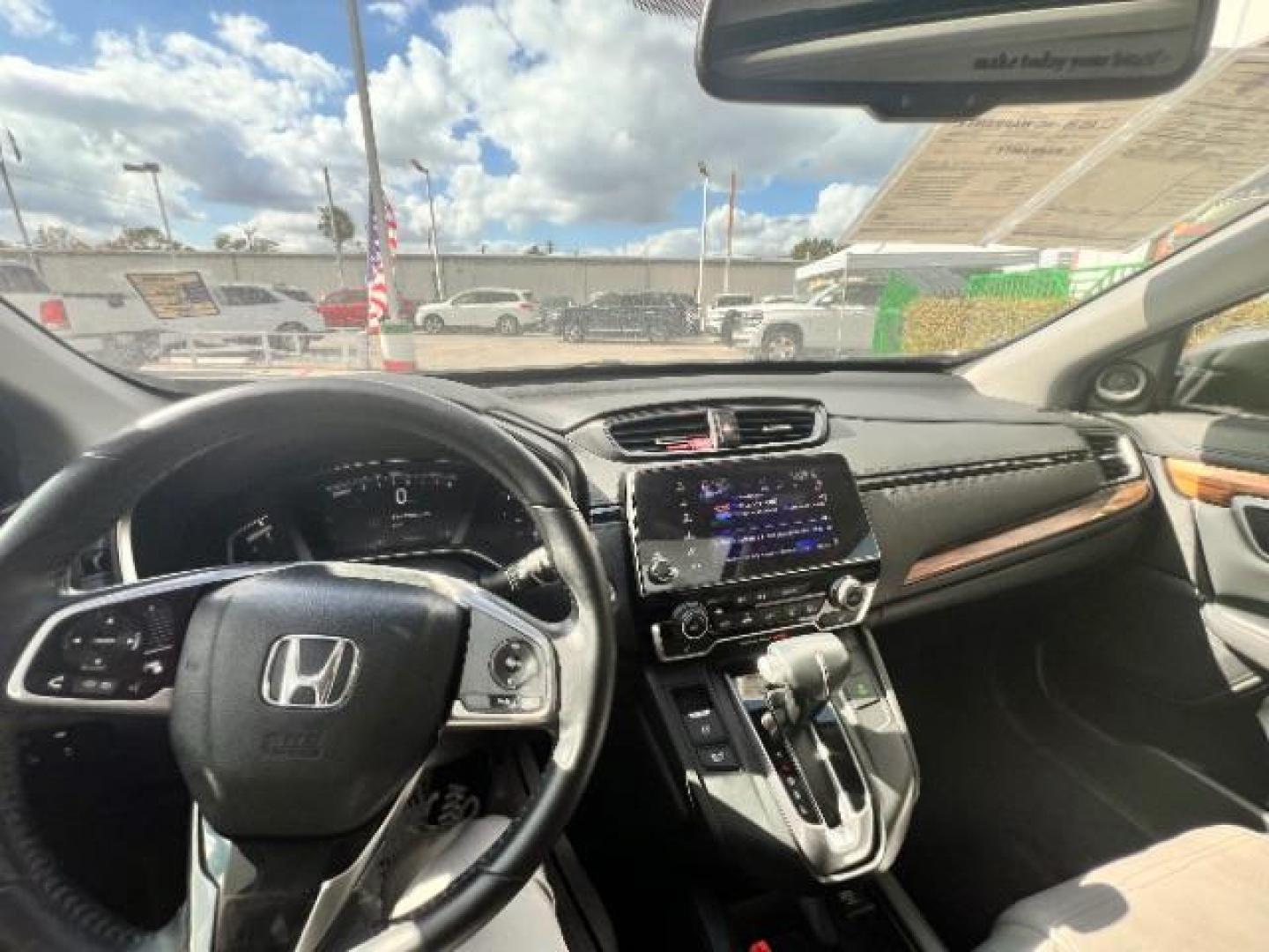 2017 Lunar Silver Metallic /Black Honda CR-V EX-L | EX-L Navi (7FARW1H86HE) with an 1.5L I-4 gasoline direct injection engine, located at 4545 Spencer Hwy., Pasadena, 77504, (832) 266-1645, 29.666037, -95.173775 - Photo#14