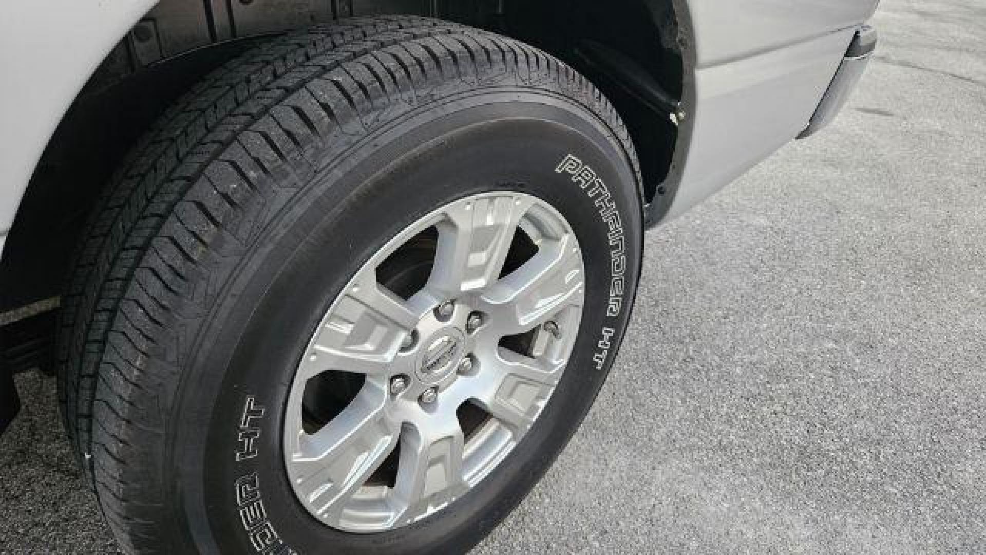 2019 Brilliant Silver Metallic /Black Nissan TITAN SV (1N6AA1EK2KN) with an Endurance 5.6L V-8 gasoline direct injection engine, located at 4545 Spencer Hwy., Pasadena, 77504, (832) 266-1645, 29.666037, -95.173775 - Photo#12