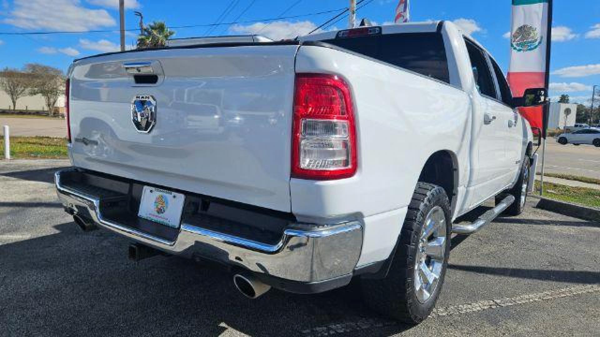 2019 Bright White Clearcoat /Black Ram 1500 Big Horn/Lone Star Crew Cab 4x2 5'7 Box (1C6RREFT0KN) , located at 4545 Spencer Hwy., Pasadena, 77504, (832) 266-1645, 29.666037, -95.173775 - Photo#22