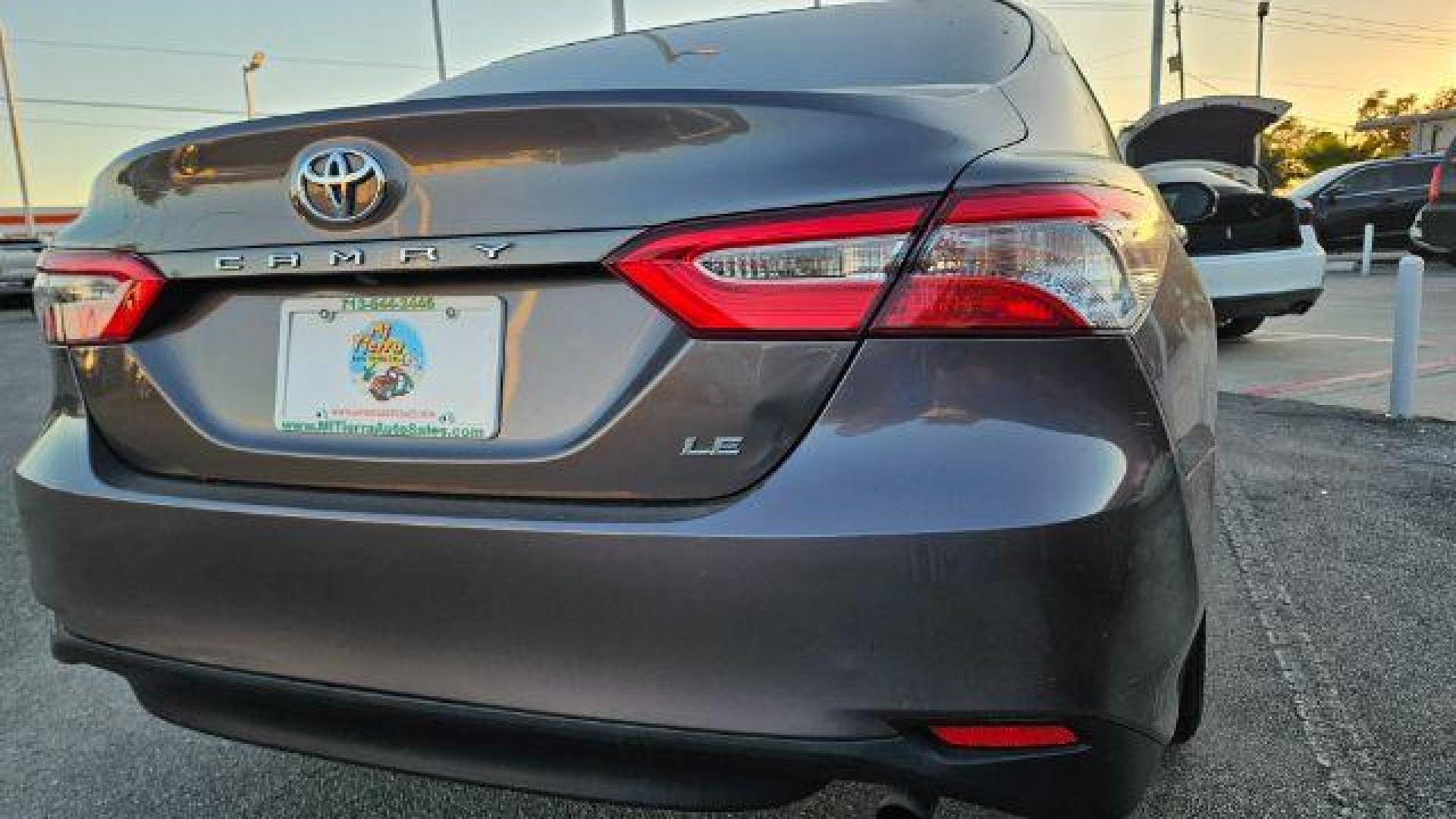 2018 Predawn Gray Mica /Ash Toyota Camry LE (4T1B11HK1JU) with an 2.5L I-4 port/direct injection engine, located at 4545 Spencer Hwy., Pasadena, 77504, (832) 266-1645, 29.666037, -95.173775 - Photo#8