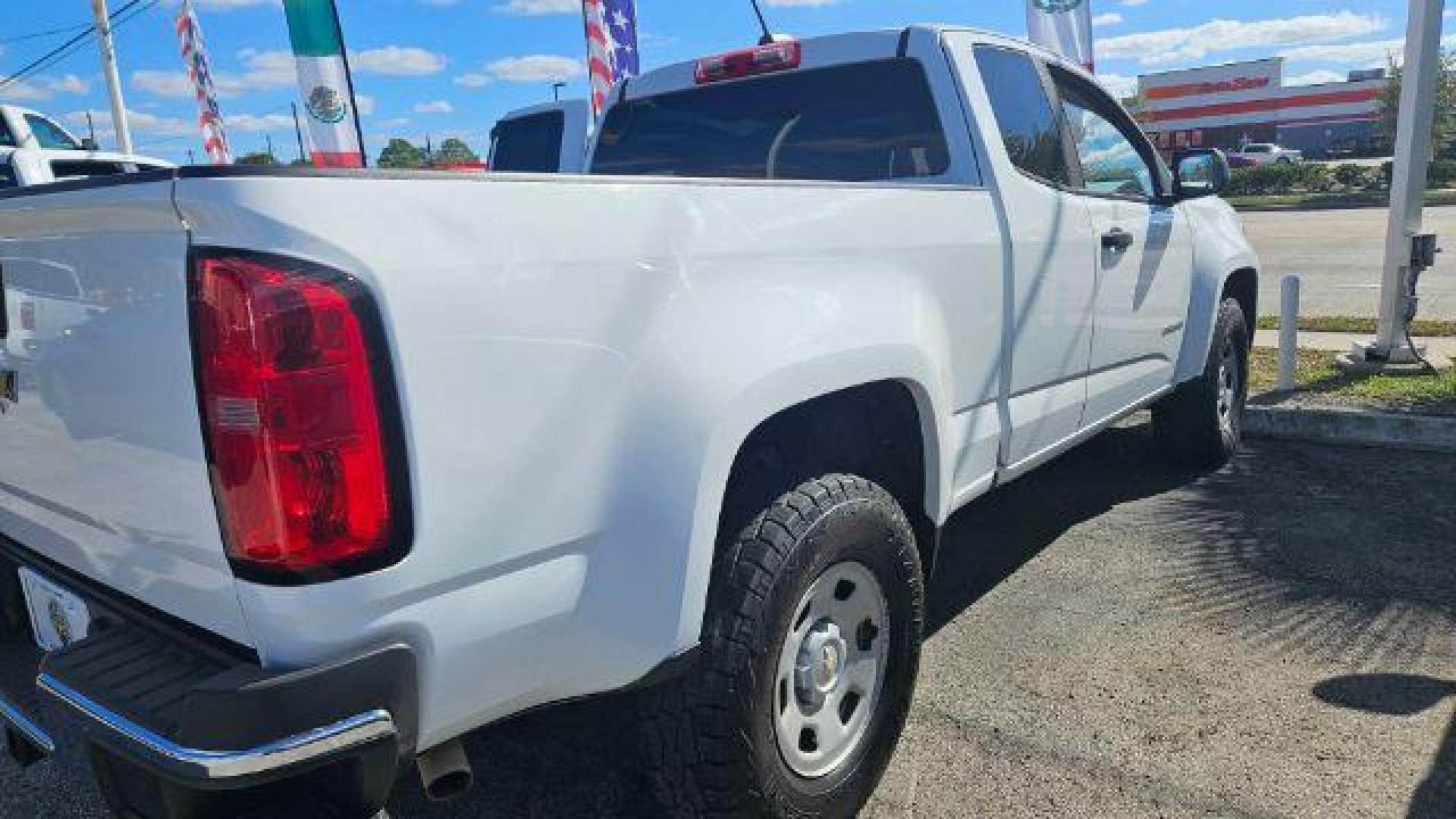 2020 Summit White Chevrolet Colorado 2WD Extended Cab Long Box LT (1GCHSCEA2L1) , located at 4545 Spencer Hwy., Pasadena, 77504, (832) 266-1645, 29.666037, -95.173775 - Photo#15