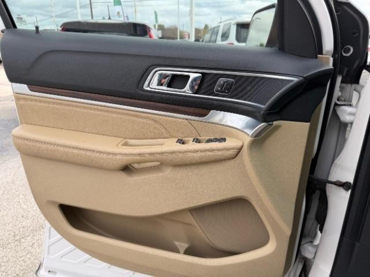 2017 White Platinum Metallic Tri-Coat /Medium Light Camel Ford Explorer Limited (1FM5K7F80HG) with an EcoBoost 2.3L I-4 gasoline direct injection engine, located at 4545 Spencer Hwy., Pasadena, 77504, (832) 266-1645, 29.666037, -95.173775 - Photo#11