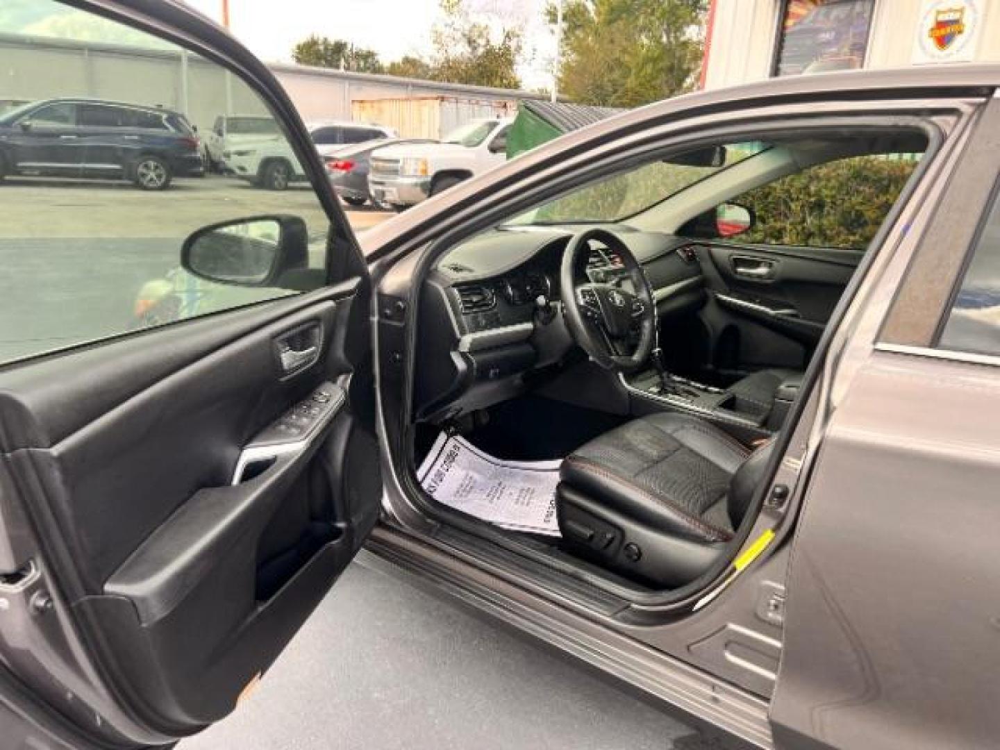 2017 Predawn Gray Mica /Ash/Black Toyota Camry SE (4T1BF1FK9HU) with an 2.5L I-4 DOHC engine, located at 4545 Spencer Hwy., Pasadena, 77504, (832) 266-1645, 29.666037, -95.173775 - Photo#11