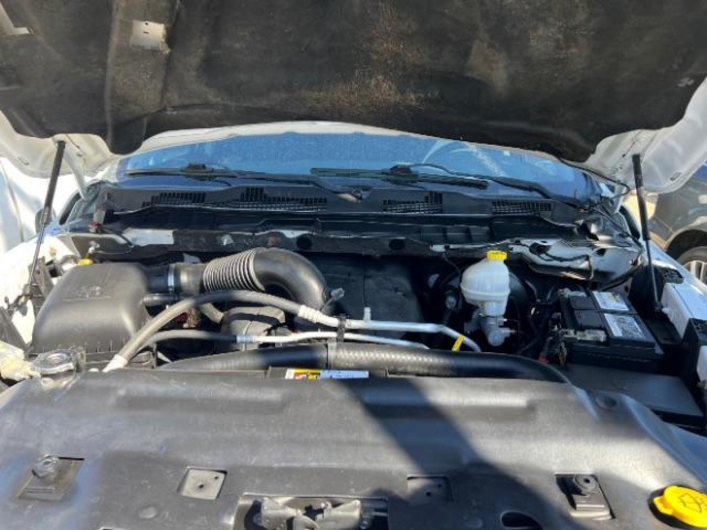 2015 Bright White Clearcoat /Diesel Gray/Black Ram 1500 Express (1C6RR7FTXFS) , located at 7935 Gulf Freeway, Houston, 77017, (832) 266-1645, 29.684393, -95.275665 - Photo#10