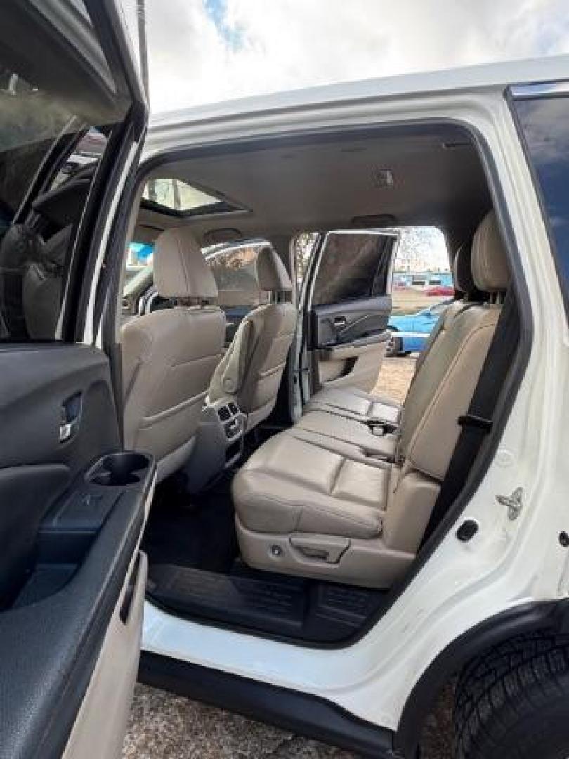 2017 Honda Pilot EX-L (5FNYF5H5XHB) with an 3.5L V-6 gasoline direct injection engine, located at 7935 Gulf Freeway, Houston, 77017, (832) 266-1645, 29.684393, -95.275665 - Photo#9