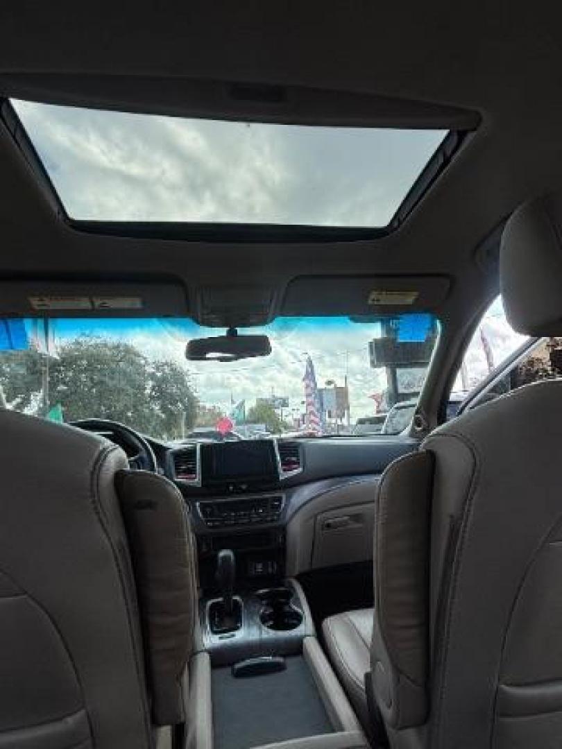 2017 Honda Pilot EX-L (5FNYF5H5XHB) with an 3.5L V-6 gasoline direct injection engine, located at 7935 Gulf Freeway, Houston, 77017, (832) 266-1645, 29.684393, -95.275665 - Photo#10