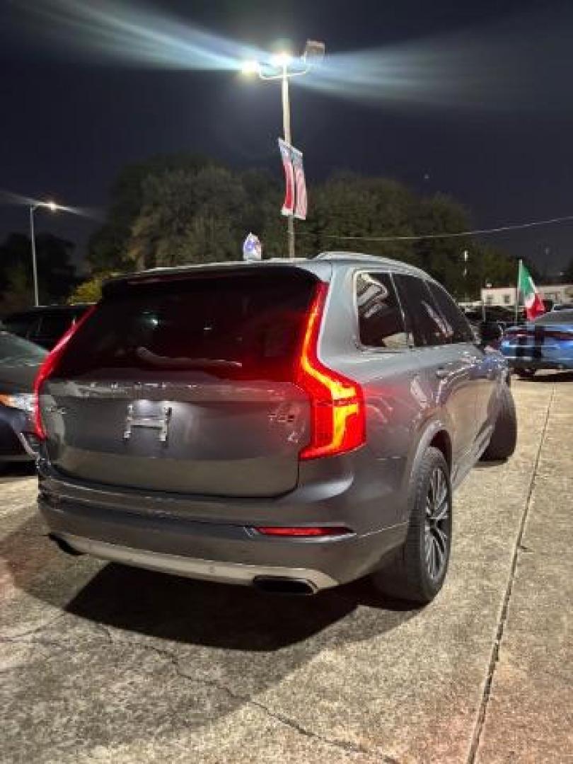 2020 Thunder Grey Metallic /Charcoal Volvo XC90 T5 Momentum 7 Passenger (YV4102PK4L1) with an Drive-E 2L I-4 gasoline direct injection engine, located at 7935 Gulf Freeway, Houston, 77017, (832) 266-1645, 29.684393, -95.275665 - Photo#7