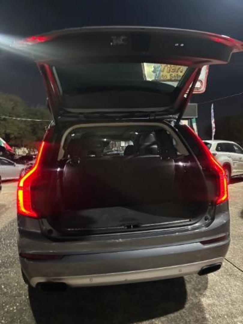 2020 Thunder Grey Metallic /Charcoal Volvo XC90 T5 Momentum 7 Passenger (YV4102PK4L1) with an Drive-E 2L I-4 gasoline direct injection engine, located at 7935 Gulf Freeway, Houston, 77017, (832) 266-1645, 29.684393, -95.275665 - Photo#11