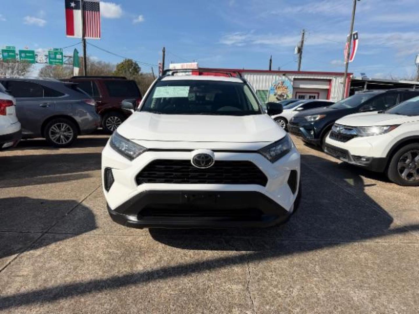 2019 Toyota RAV4 LE (JTMH1RFV9KD) with an Dynamic Force 2.5L I-4 port/direct injection engine, located at 7935 Gulf Freeway, Houston, 77017, (832) 266-1645, 29.684393, -95.275665 - Photo#1