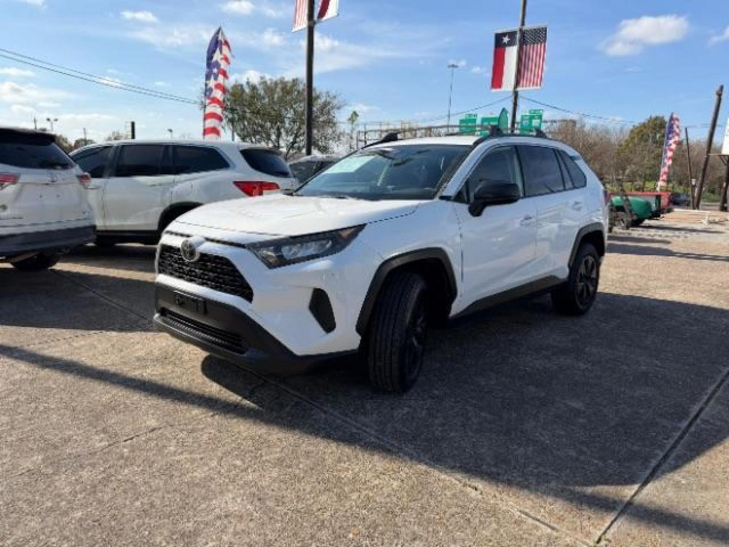 2019 Toyota RAV4 LE (JTMH1RFV9KD) with an Dynamic Force 2.5L I-4 port/direct injection engine, located at 7935 Gulf Freeway, Houston, 77017, (832) 266-1645, 29.684393, -95.275665 - Photo#5