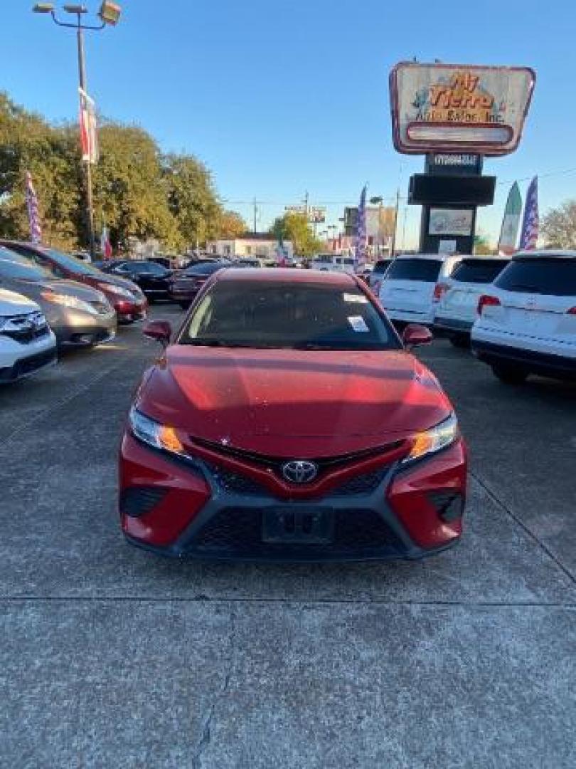 2018 Predawn Gray Mica Toyota Camry SE (4T1B11HK1JU) with an 2.5L I-4 port/direct injection engine, located at 7935 Gulf Freeway, Houston, 77017, (832) 266-1645, 29.684393, -95.275665 - Photo#7