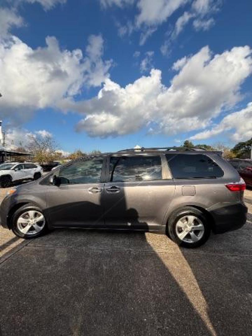 2015 Toyota Sienna LE 7 Passenger | LE 8 Passenger (5TDKK3DCXFS) with an 3.5L V-6 DOHC engine, located at 7935 Gulf Freeway, Houston, 77017, (832) 266-1645, 29.684393, -95.275665 - Photo#3