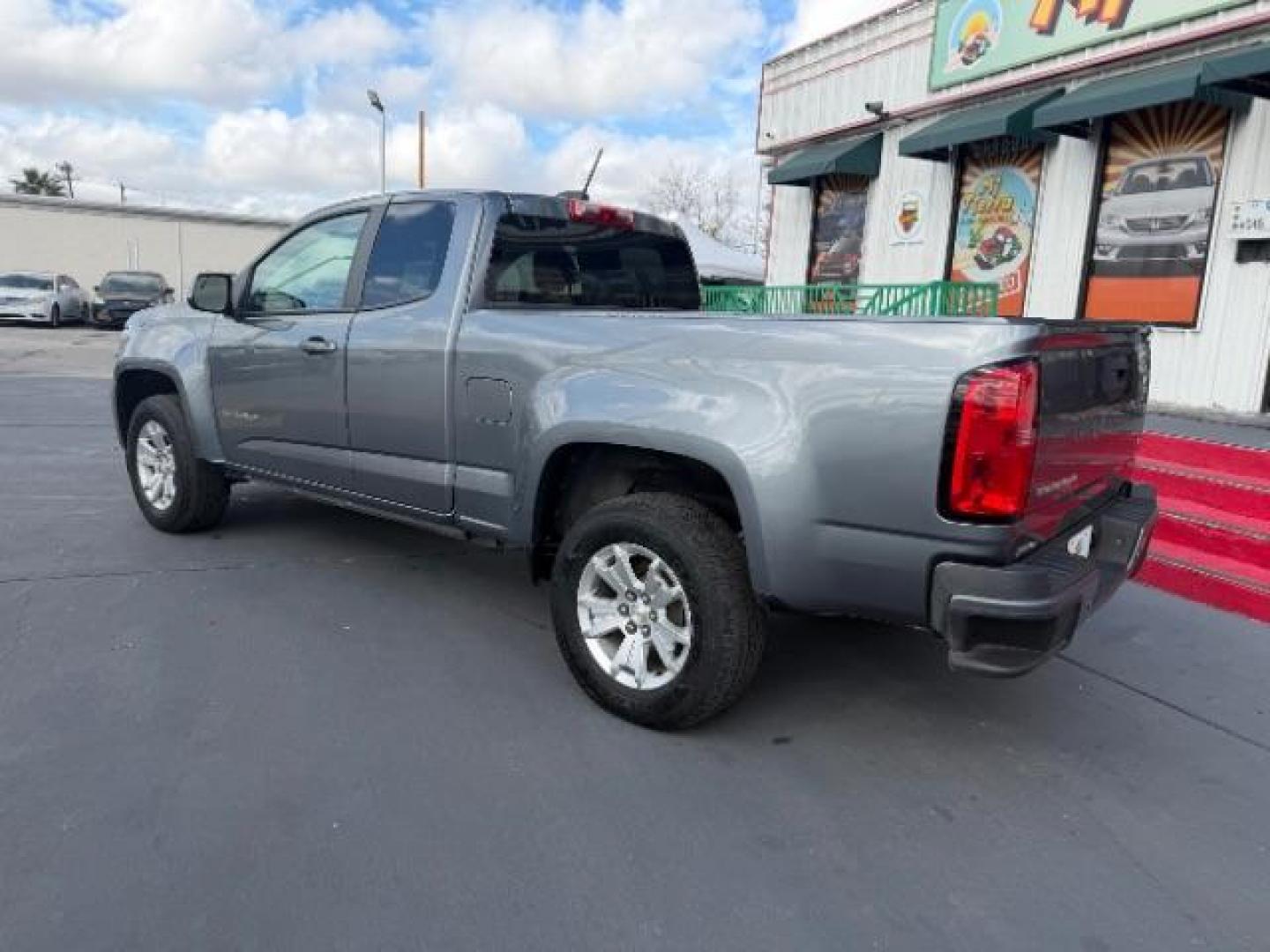 2021 Satin Steel Metallic /Jet Black Chevrolet Colorado 2WD Extended Cab Long Box LT (1GCHSCEA8M1) , located at 4545 Spencer Hwy., Pasadena, 77504, (832) 266-1645, 29.666037, -95.173775 - Photo#6