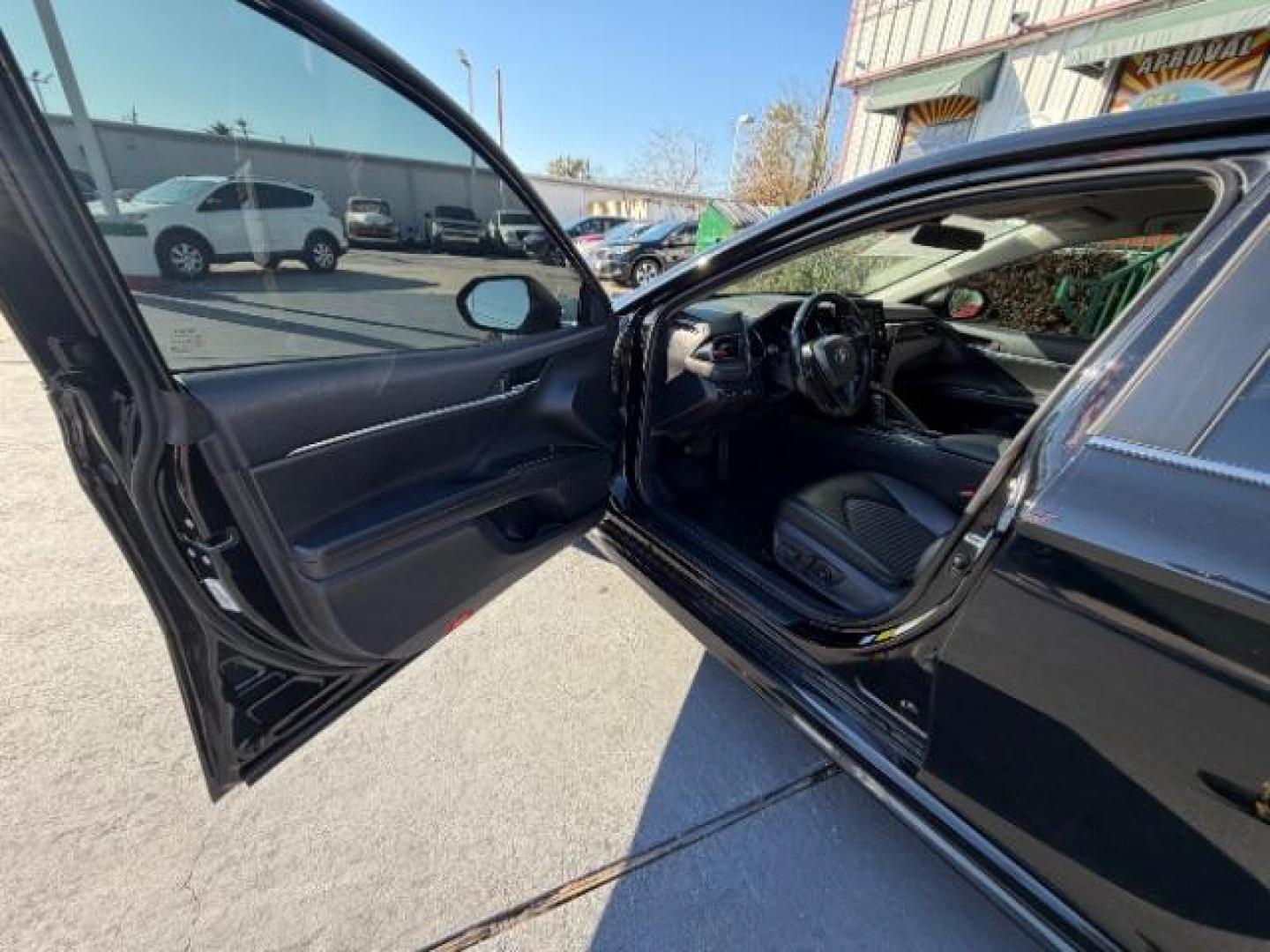 2022 Midnight Black Metallic /Black Toyota Camry SE | SE Nightshade Edition (4T1G11AKXNU) with an 2.5L I-4 port/direct injection engine, located at 4545 Spencer Hwy., Pasadena, 77504, (832) 266-1645, 29.666037, -95.173775 - Photo#5