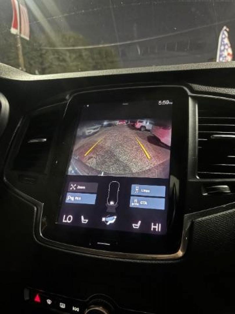 2017 White Platinum Metallic Tri-Coat Lincoln MKZ Reserve (3LN6L5E97HR) , located at 7935 Gulf Freeway, Houston, 77017, (832) 266-1645, 29.684393, -95.275665 - Photo#11