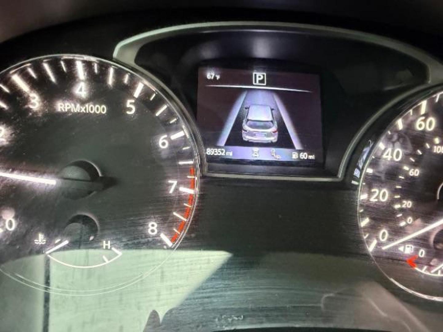 2019 Glacier White /Charcoal Nissan Pathfinder SL (5N1DR2MN9KC) with an 3.5L V-6 gasoline direct injection engine, located at 4545 Spencer Hwy., Pasadena, 77504, (832) 266-1645, 29.666037, -95.173775 - Photo#5