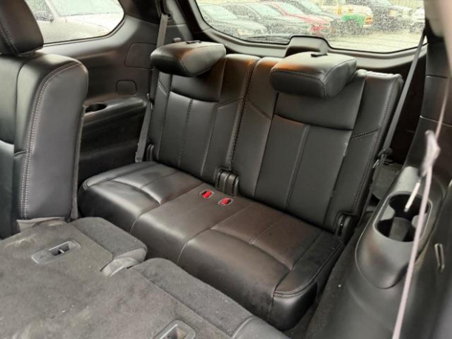 2019 Glacier White /Charcoal Nissan Pathfinder SL (5N1DR2MN9KC) with an 3.5L V-6 gasoline direct injection engine, located at 4545 Spencer Hwy., Pasadena, 77504, (832) 266-1645, 29.666037, -95.173775 - Photo#10