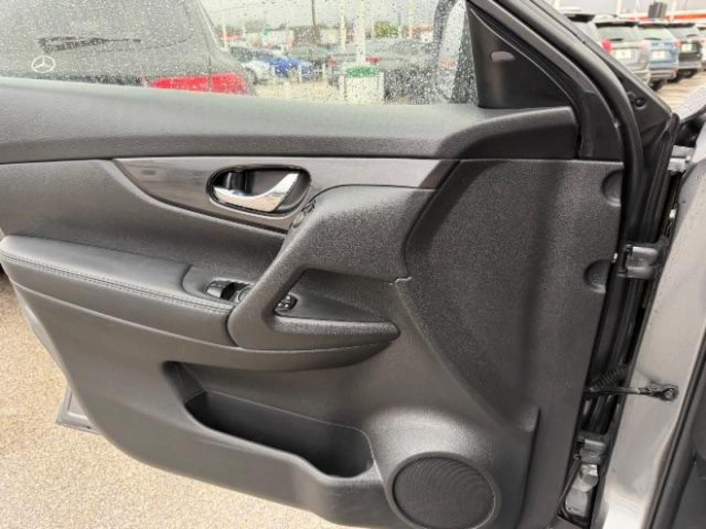 2020 Gun Metallic /Charcoal Nissan Rogue SV FWD (JN8AT2MT7LW) with an 2.5L I-4 DOHC engine, located at 4545 Spencer Hwy., Pasadena, 77504, (832) 266-1645, 29.666037, -95.173775 - Photo#10