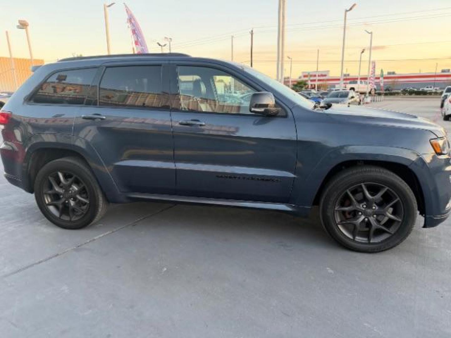 2019 Slate Blue Pearlcoat /Black Jeep Grand Cherokee Limited X 4x4 (1C4RJFBG0KC) , located at 4545 Spencer Hwy., Pasadena, 77504, (832) 266-1645, 29.666037, -95.173775 - Photo#4