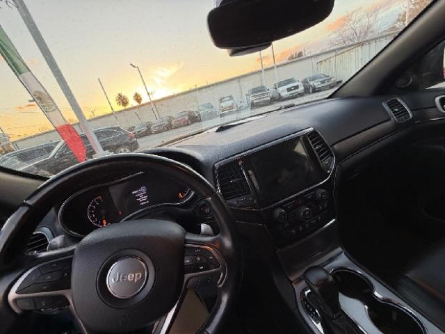 2019 Slate Blue Pearlcoat /Black Jeep Grand Cherokee Limited X 4x4 (1C4RJFBG0KC) , located at 4545 Spencer Hwy., Pasadena, 77504, (832) 266-1645, 29.666037, -95.173775 - Photo#11