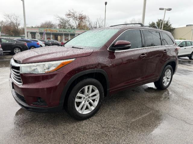 photo of 2015 Toyota Highlander LE