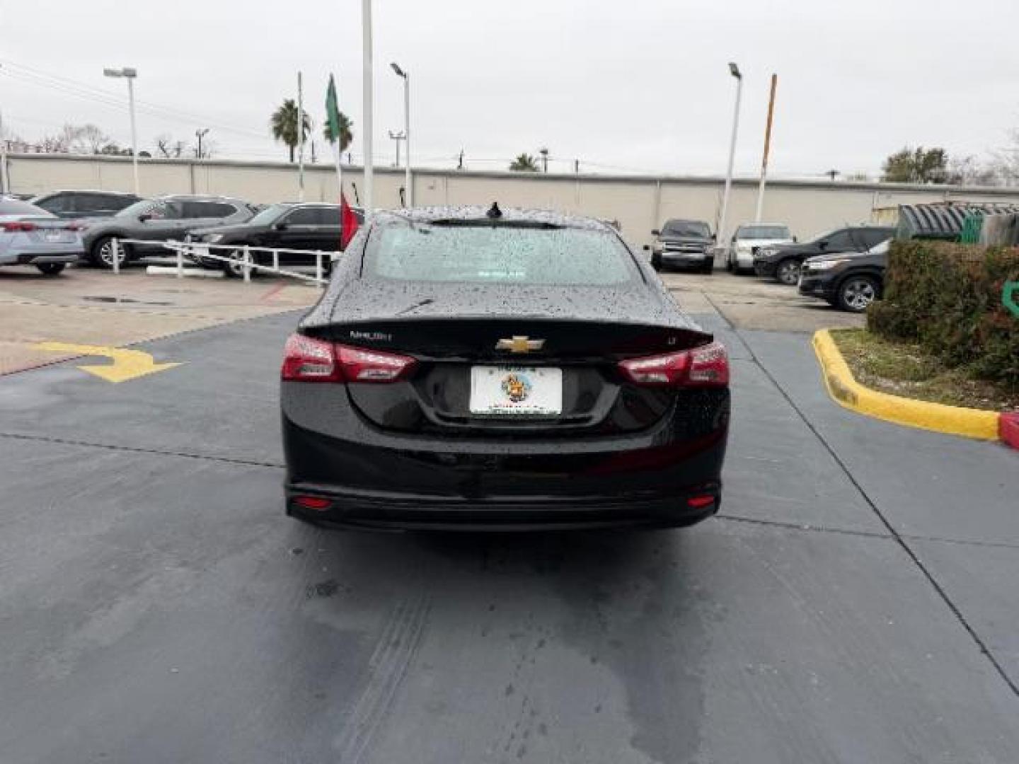 2021 Mosaic Black Metallic /Jet Black Chevrolet Malibu FWD LT (1G1ZD5ST6MF) with an ECOTEC 1.5L I-4 gasoline direct injection engine, located at 4545 Spencer Hwy., Pasadena, 77504, (832) 266-1645, 29.666037, -95.173775 - Photo#2