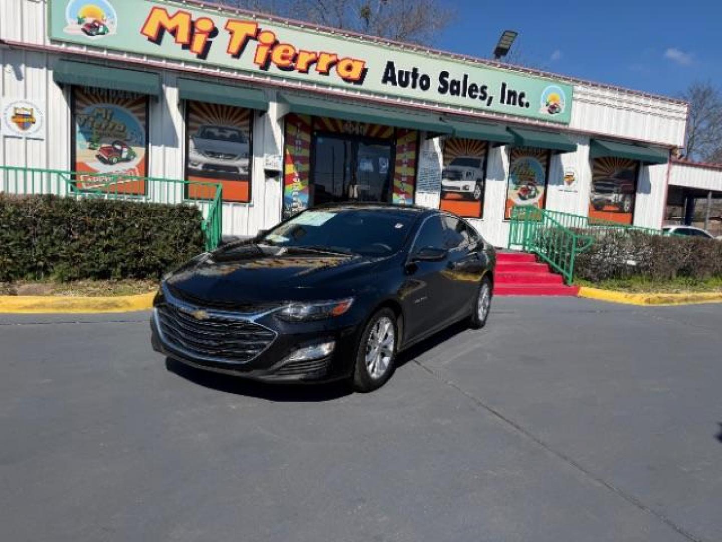2020 Mosaic Black Metallic /Jet Black Chevrolet Malibu FWD LT (1G1ZD5ST3LF) with an ECOTEC 1.5L I-4 gasoline direct injection engine, located at 4545 Spencer Hwy., Pasadena, 77504, (832) 266-1645, 29.666037, -95.173775 - Photo#0