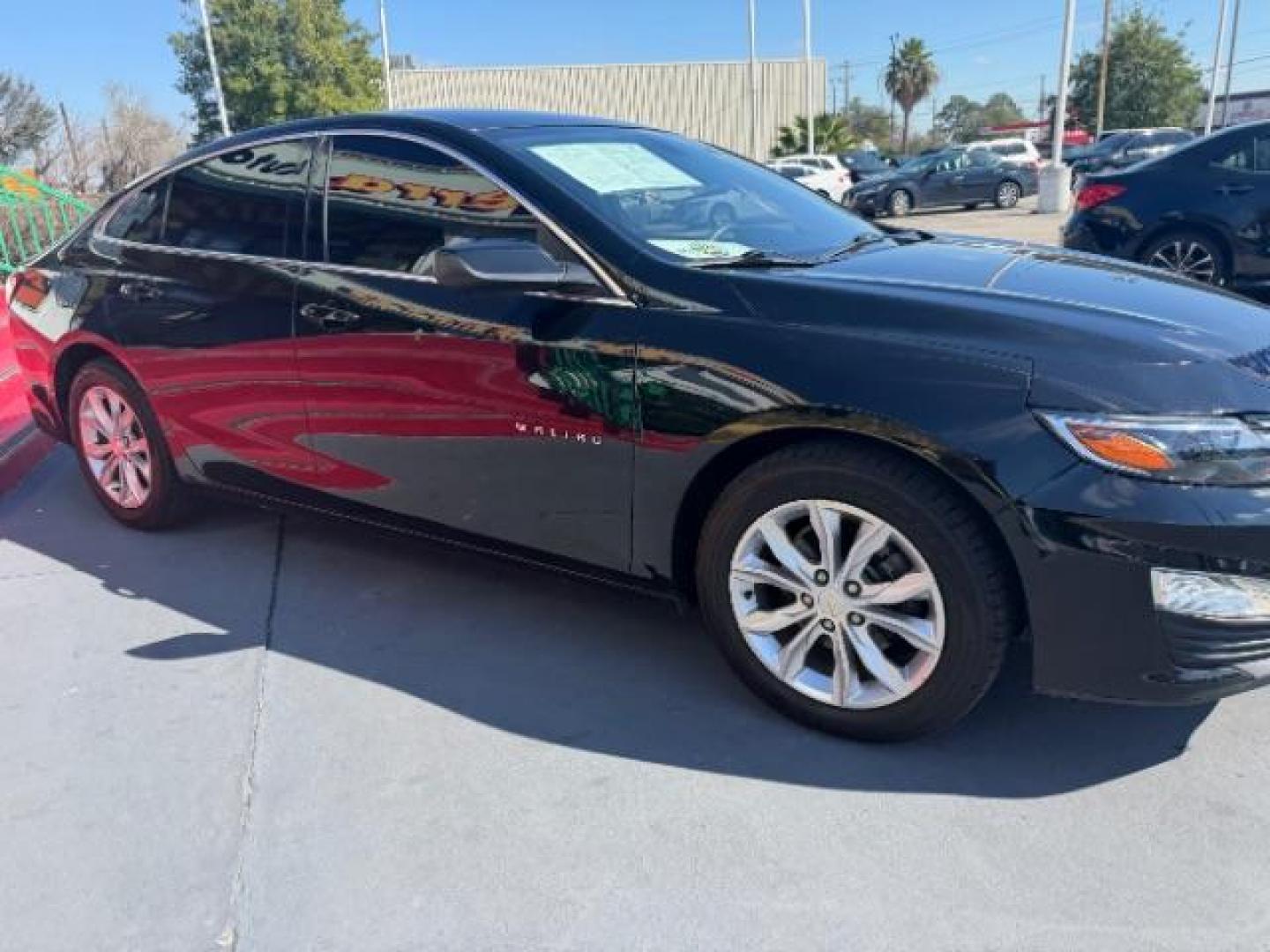 2020 Mosaic Black Metallic /Jet Black Chevrolet Malibu FWD LT (1G1ZD5ST3LF) with an ECOTEC 1.5L I-4 gasoline direct injection engine, located at 4545 Spencer Hwy., Pasadena, 77504, (832) 266-1645, 29.666037, -95.173775 - Photo#3