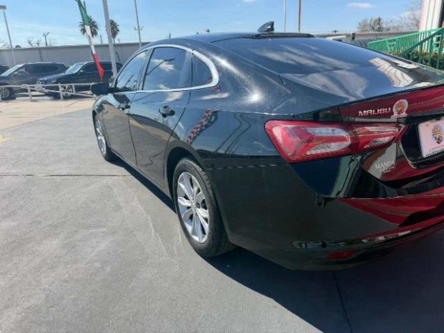 2020 Mosaic Black Metallic /Jet Black Chevrolet Malibu FWD LT (1G1ZD5ST3LF) with an ECOTEC 1.5L I-4 gasoline direct injection engine, located at 4545 Spencer Hwy., Pasadena, 77504, (832) 266-1645, 29.666037, -95.173775 - Photo#6