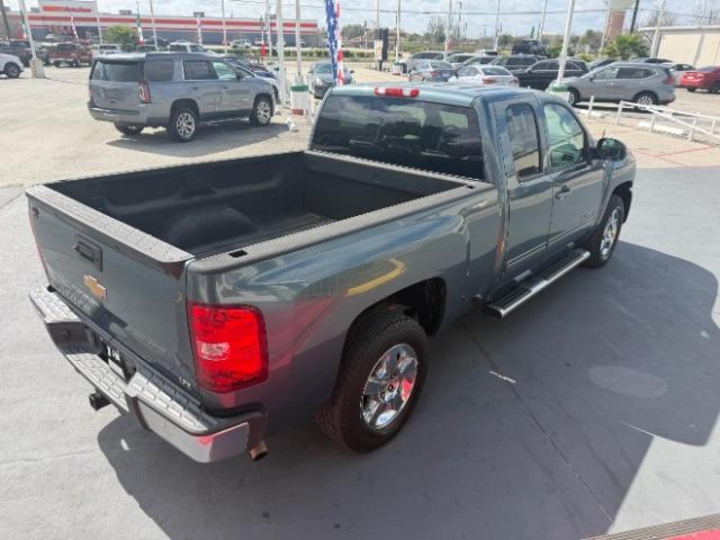 2013 Blue Granite Metallic Chevrolet Silverado 1500 LTZ (1GCRCTE0XDZ) , located at 4545 Spencer Hwy., Pasadena, 77504, (832) 266-1645, 29.666037, -95.173775 - Photo#3