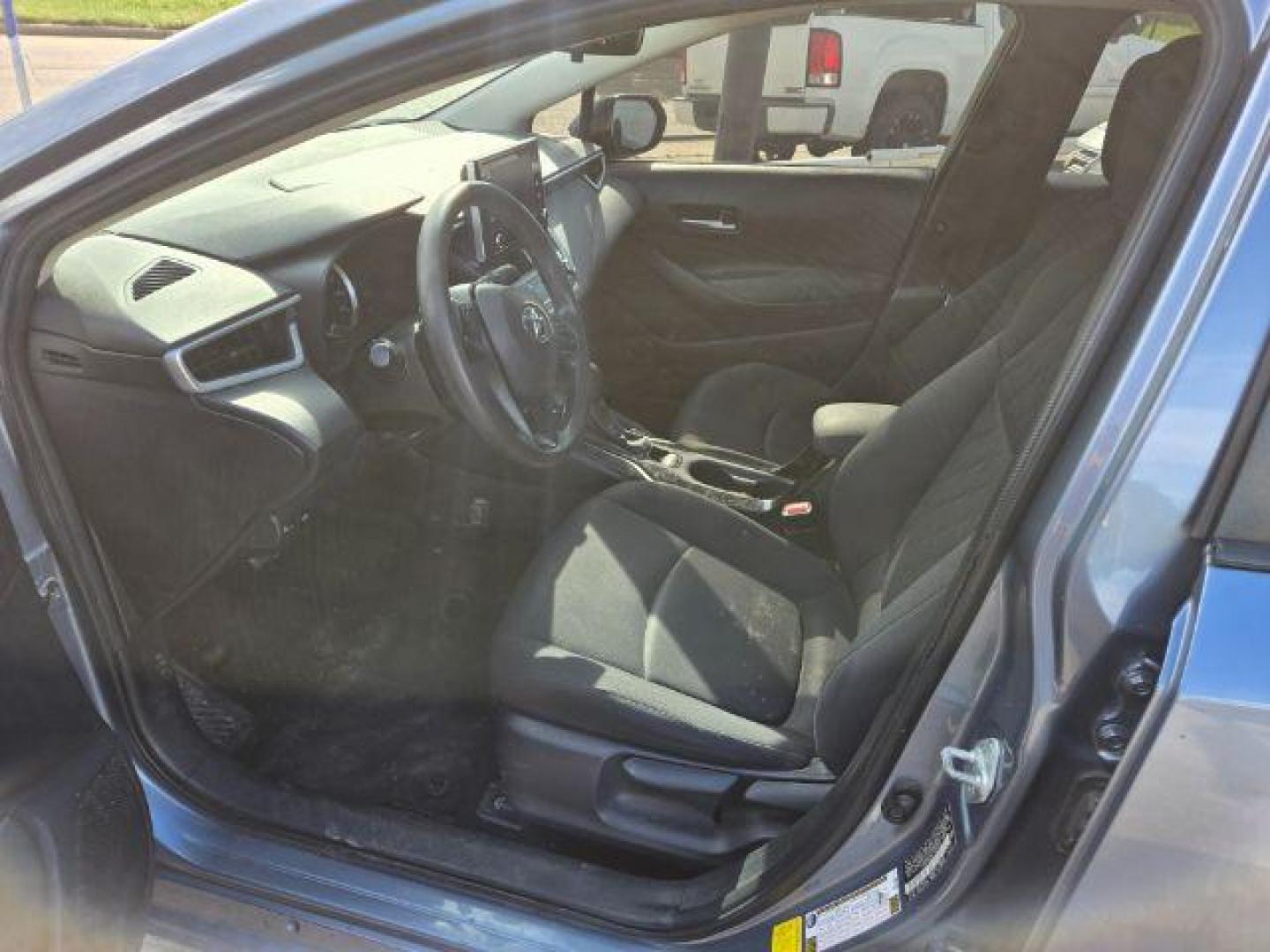 2020 Blueprint Toyota Corolla LE (JTDEPRAE3LJ) with an 1.8L I-4 DOHC engine, located at 7935 Gulf Freeway, Houston, 77017, (832) 266-1645, 29.684393, -95.275665 - Photo#3