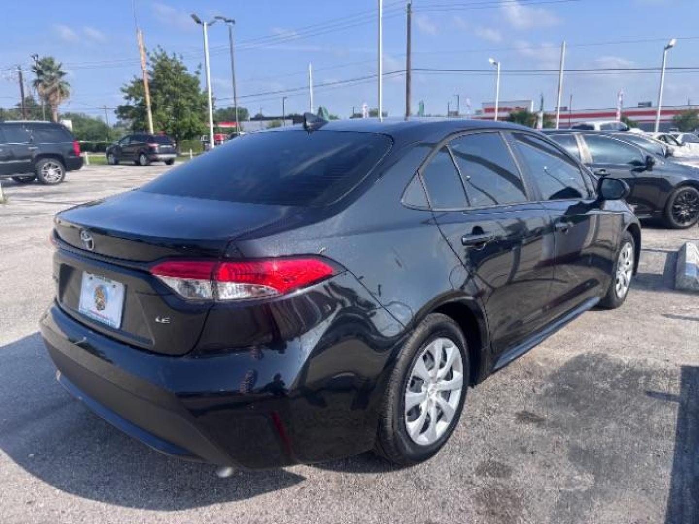 2019 Black /Grey Toyota Corolla LE (5YFBURHE7KP) with an 1.8L I-4 DOHC engine, located at 4545 Spencer Hwy., Pasadena, 77504, (832) 266-1645, 29.666037, -95.173775 - Photo#6
