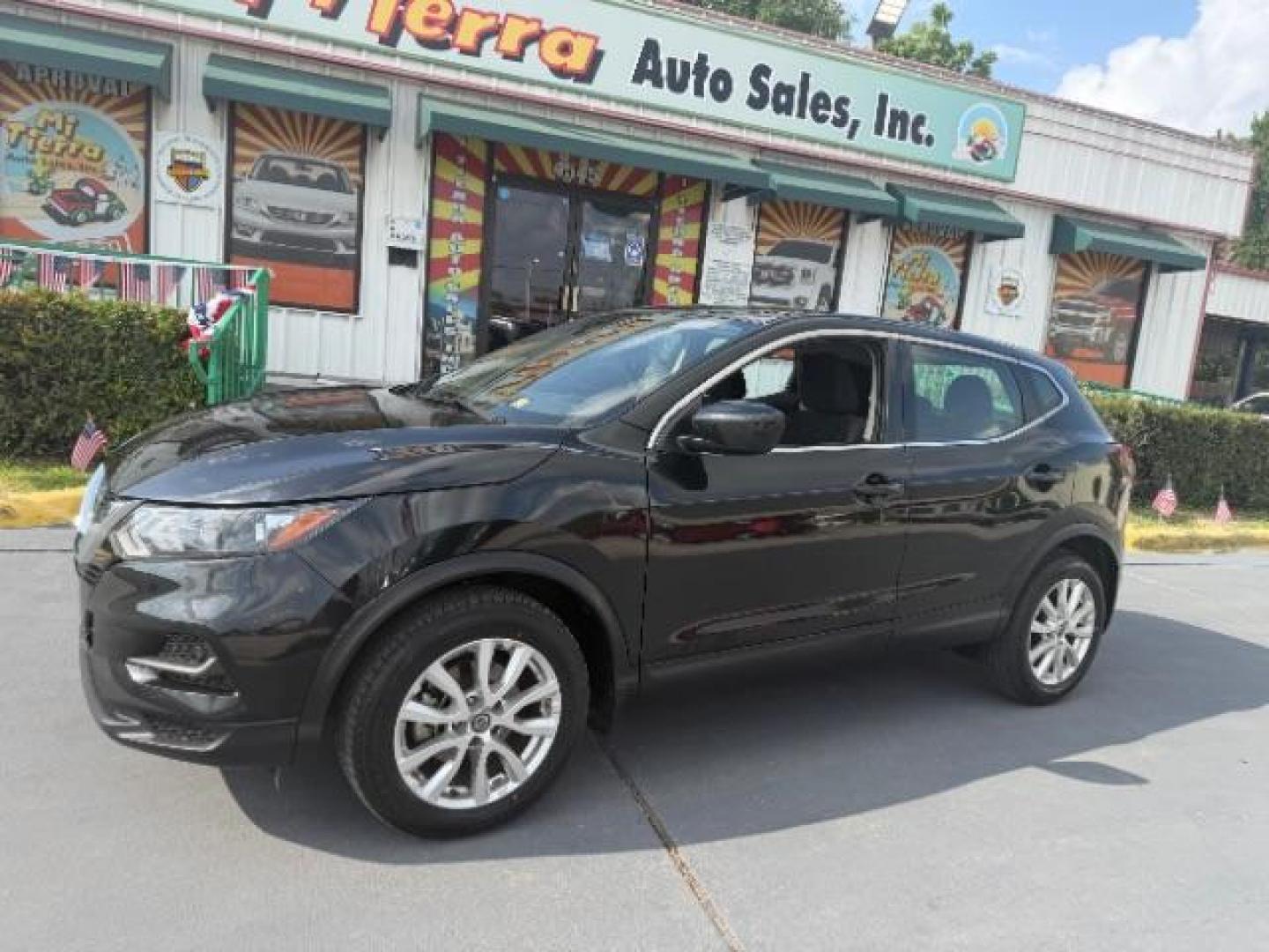 2021 Magnetic Black Pearl /Charcoal Nissan Rogue Sport S AWD Xtronic CVT (JN1BJ1AWXMW) with an 2L I-4 gasoline direct injection engine, located at 4545 Spencer Hwy., Pasadena, 77504, (832) 266-1645, 29.666037, -95.173775 - Photo#4