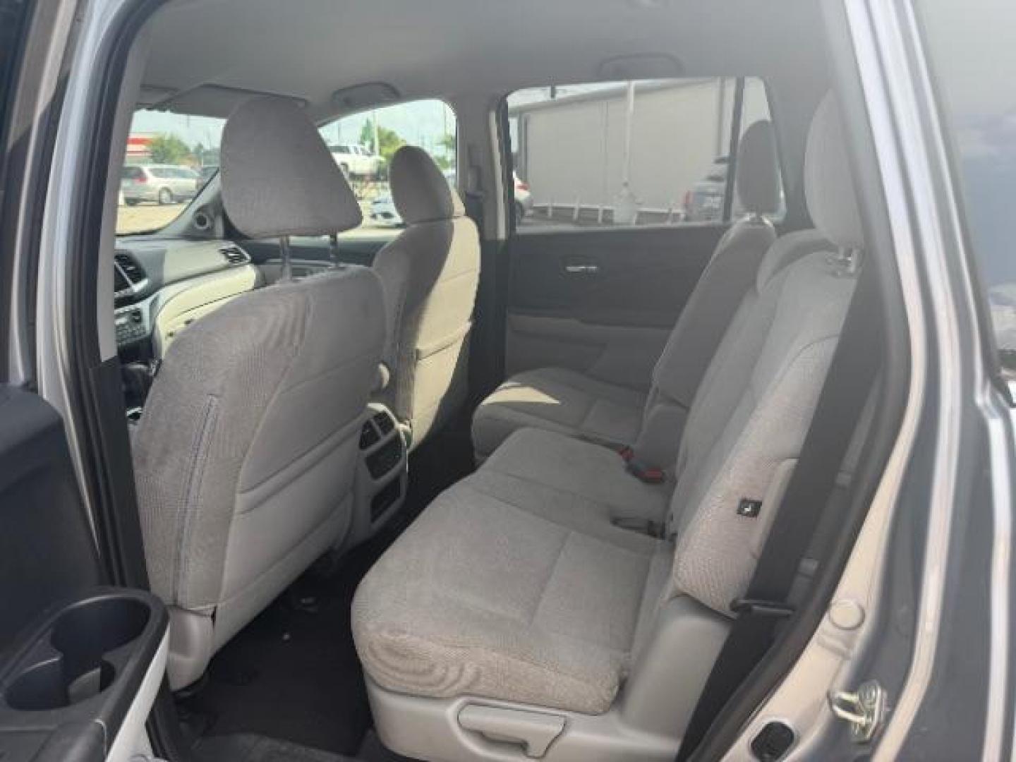 2018 Lunar Silver Metallic /Black Honda Pilot EX (5FNYF5H32JB) with an 3.5L V-6 gasoline direct injection engine, located at 4545 Spencer Hwy., Pasadena, 77504, (832) 266-1645, 29.666037, -95.173775 - Photo#8