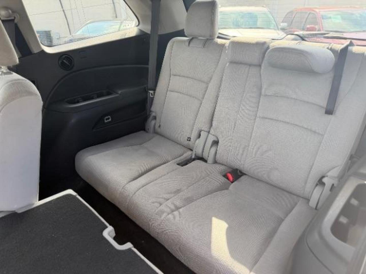 2018 Lunar Silver Metallic /Black Honda Pilot EX (5FNYF5H32JB) with an 3.5L V-6 gasoline direct injection engine, located at 4545 Spencer Hwy., Pasadena, 77504, (832) 266-1645, 29.666037, -95.173775 - Photo#9