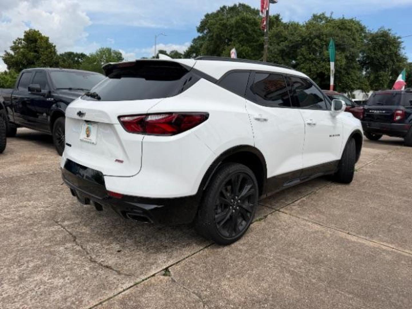 2019 Summit White Chevrolet Blazer RS (3GNKBERS2KS) with an 3.6L V-6 gasoline direct injection engine, located at 7935 Gulf Freeway, Houston, 77017, (832) 266-1645, 29.684393, -95.275665- Photo#6