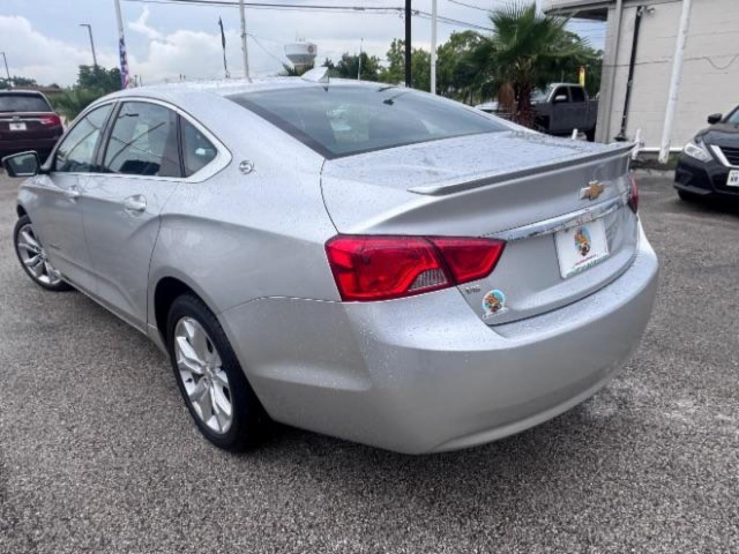 2018 Silver Ice Metallic /Jet Black, leather Chevrolet Impala LT (2G1105S31J9) with an 3.6L V6 DOHC 24V engine, 6-Speed Automatic transmission, located at 4545 Spencer Hwy., Pasadena, 77504, (832) 266-1645, 29.666037, -95.173775 - Photo#3