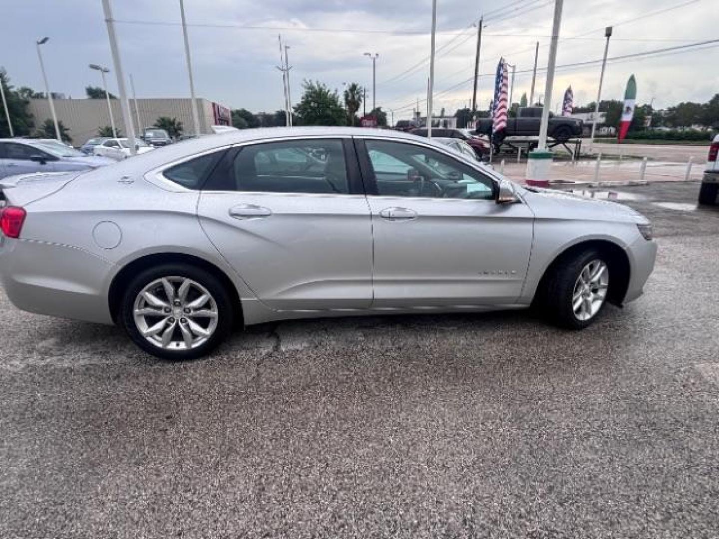 2018 Silver Ice Metallic /Jet Black, leather Chevrolet Impala LT (2G1105S31J9) with an 3.6L V6 DOHC 24V engine, 6-Speed Automatic transmission, located at 4545 Spencer Hwy., Pasadena, 77504, (832) 266-1645, 29.666037, -95.173775 - Photo#6