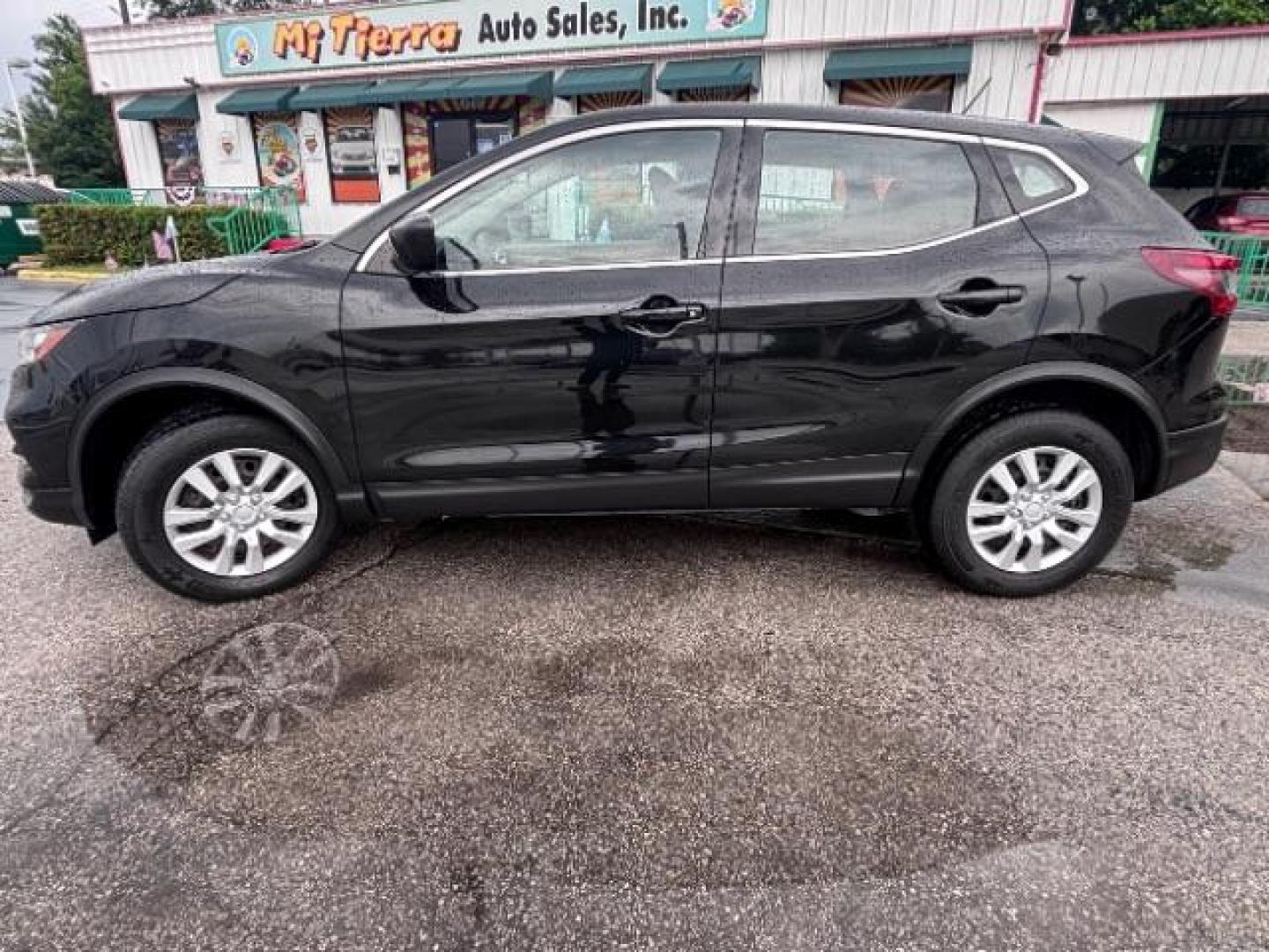 2020 Magnetic Black Pearl /Charcoal Nissan Rogue Sport S FWD Xtronic CVT (JN1BJ1CV4LW) with an 2L I-4 gasoline direct injection engine, located at 4545 Spencer Hwy., Pasadena, 77504, (832) 266-1645, 29.666037, -95.173775- Photo#13